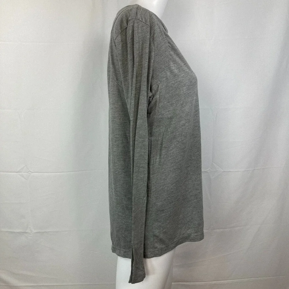 Nike T-Shirt Womens Sz M Gray Long‎ Sleeve Pullover Knit Lightweight